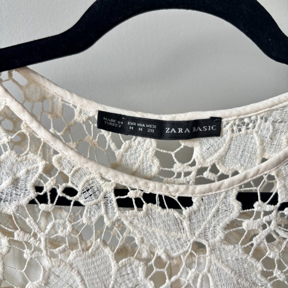 Zara • Boho Bohemian Cream Lace Crochet Sleeveless Blouse - Picture 3 of 8